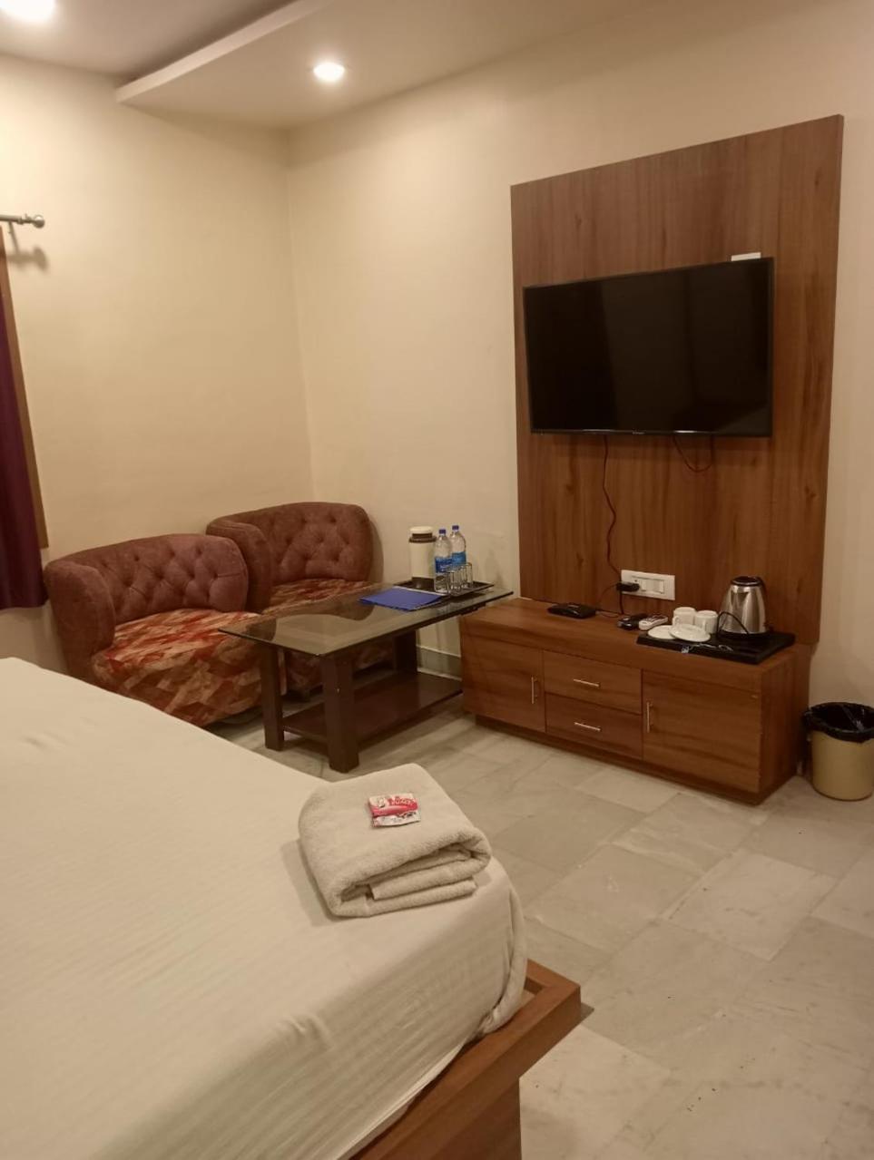 The Prestige Hotel & Convention Panposh Εξωτερικό φωτογραφία